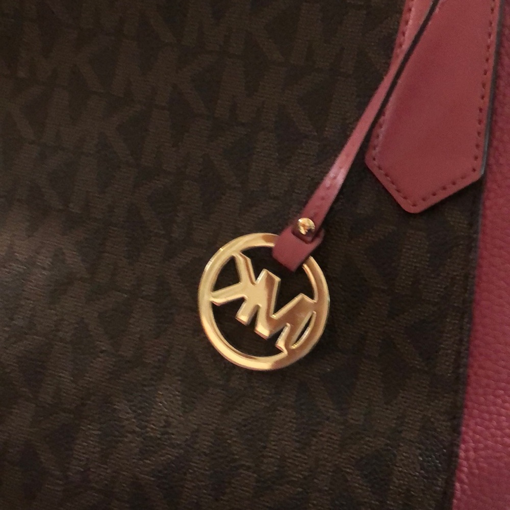 Purse - Picture 2 of 6